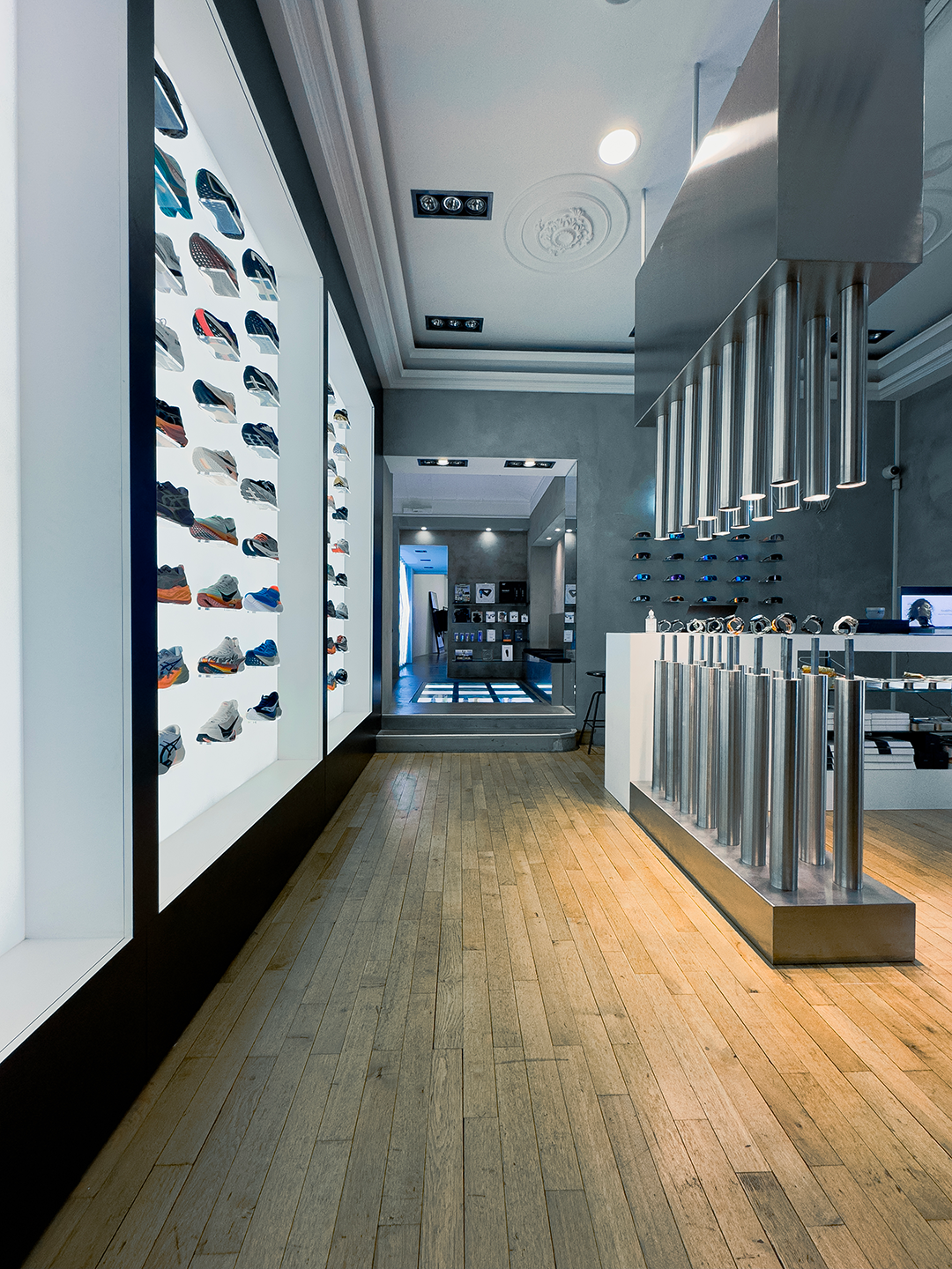 QUATORZE RUNNING WAGRAM