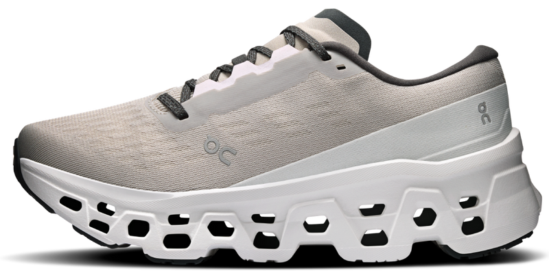 On Cloudmonster 3 - second image