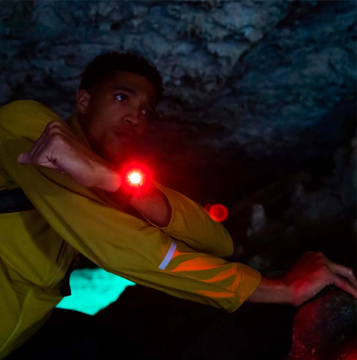 Montre de sport Garmin Fenix 6 Pro Solar avec fonctionnalités avancées et design robuste