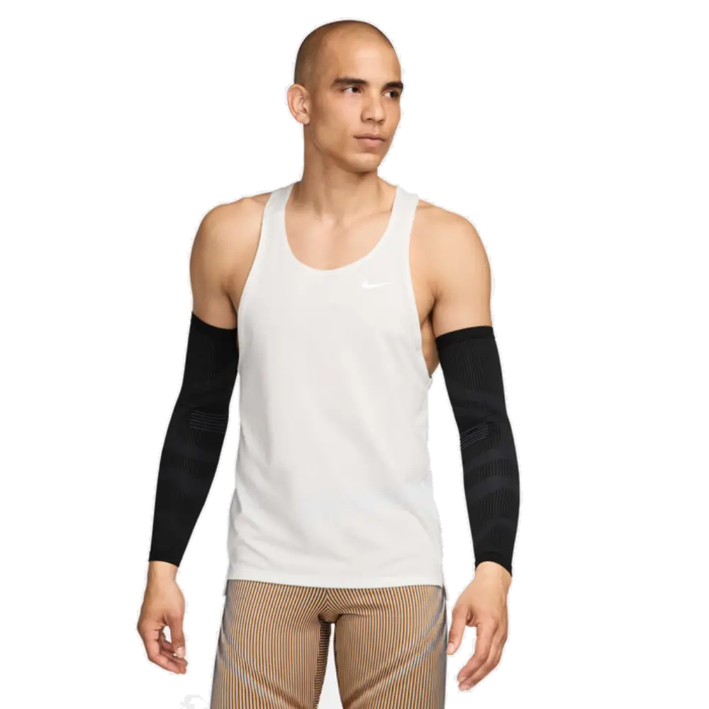 Nike Zoned Knit Arm