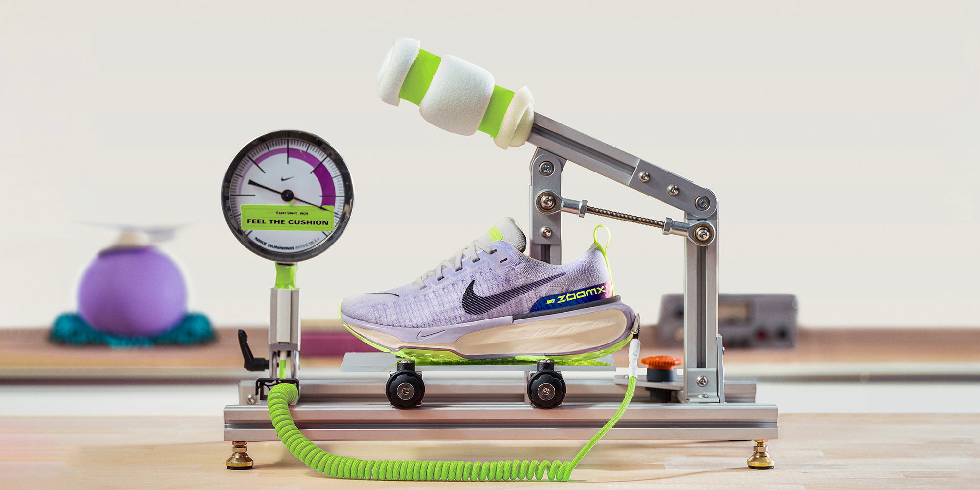 Chaussures de course Hoka Rocket X2 disponibles à la boutique Quatorze Running à Paris