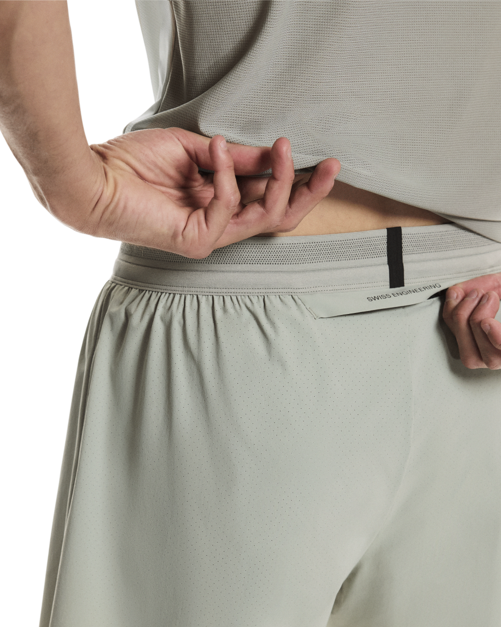 On 5" Performance Short