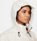 NIKE SWIFT SF JKT