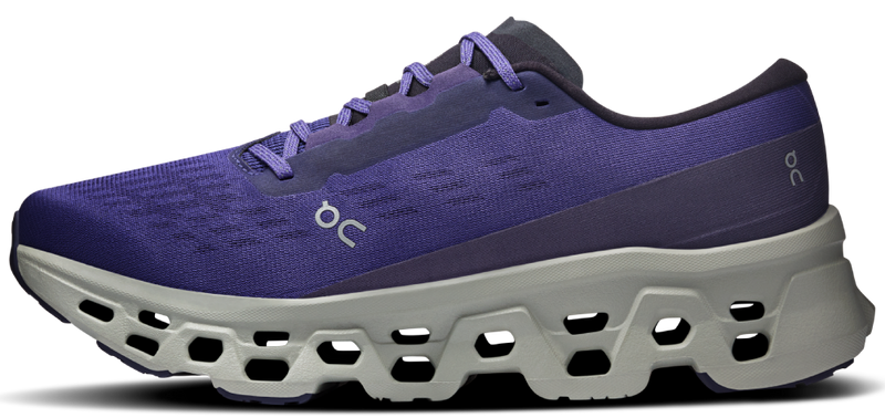 On Cloudmonster 3 - second image