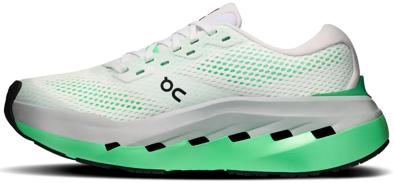 On Cloudrunner 3 Max - second image