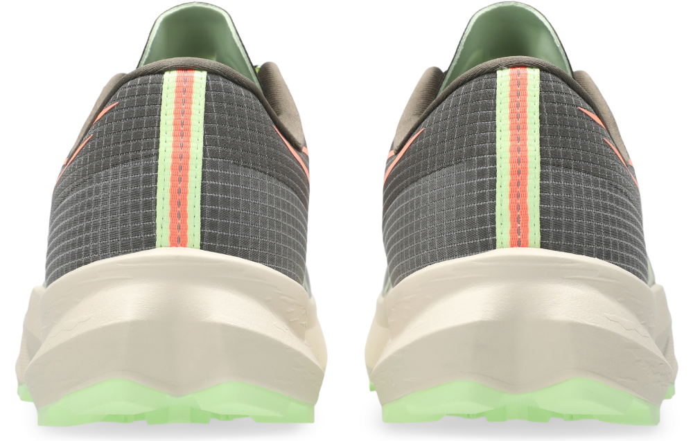 Asics Fuji Lite 7
